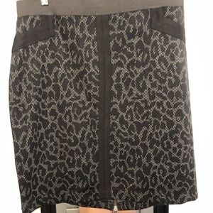 Studio Point  size 10 leopard print midi skirt with full back zip